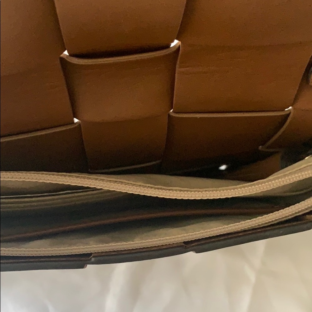Michael Kors leather purse - Picture 6 of 8
